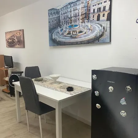 Apartment Holiday House Del Teatro Palermo